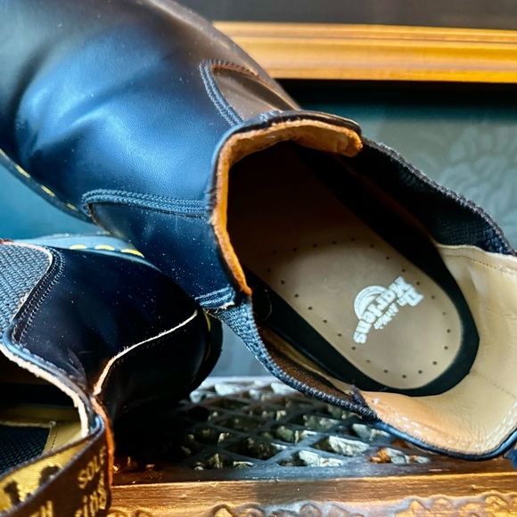 2976 VINTAGE MADE IN ENGLAND CHELSEA BOOTS (US MENS 10) - Picture 4 of 7